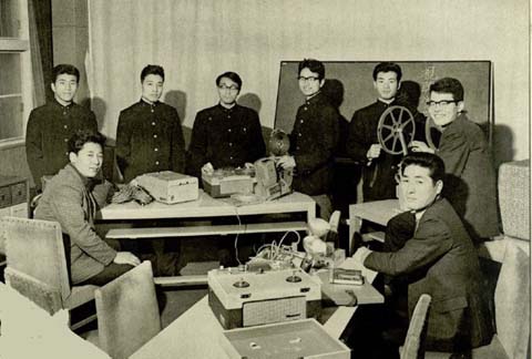 1966年（昭和41年）教育学部視聴覚研究室（卒業アルバムより）
